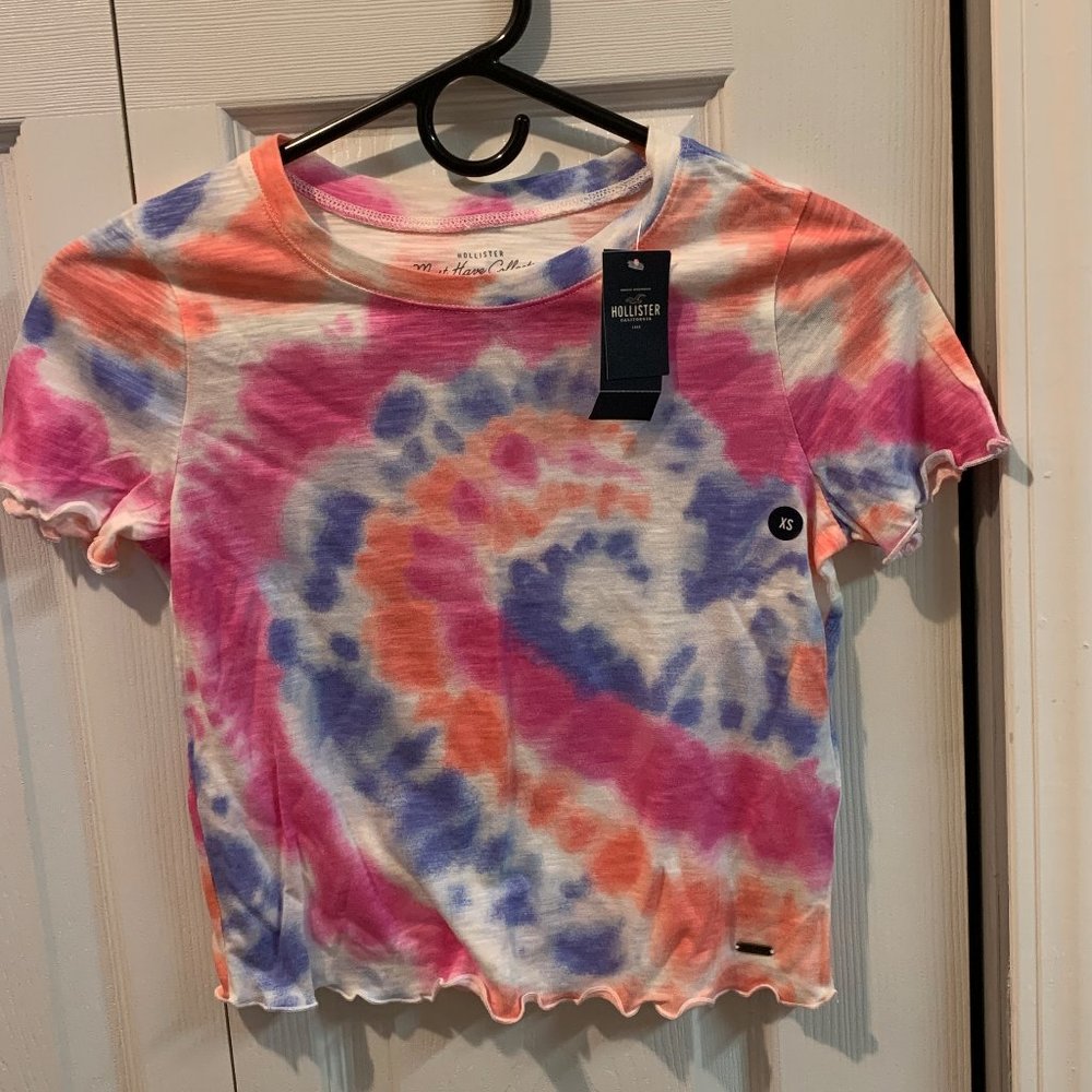 Hollister Tie-Dye Cropped T-shirt